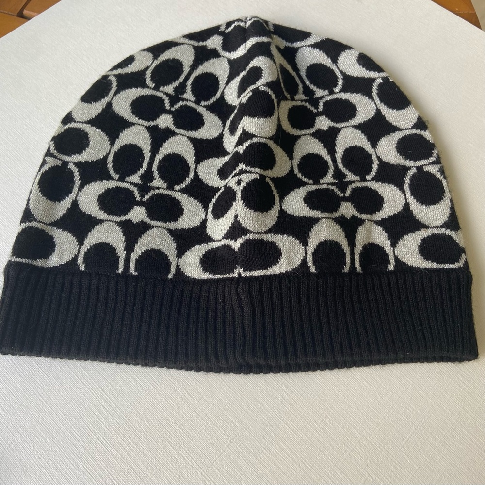 COACH Beanie and Gloves Set Black NWOT - Picture 4 of 7